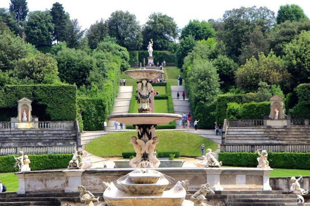 Charm - Walk To Sights By Likehomeflorence Florencia